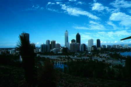 die Skyline von Perth vom Kingspark aus gesehen