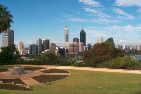 die Skyline von Perth vom Kingspark aus gesehen