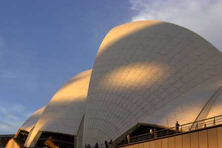 die Skyline von Sydney während der Blue Hour