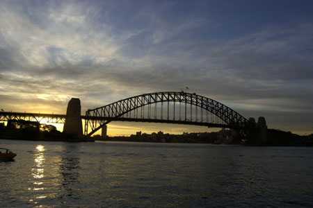 die Skyline von Sydney während der Blue Hour